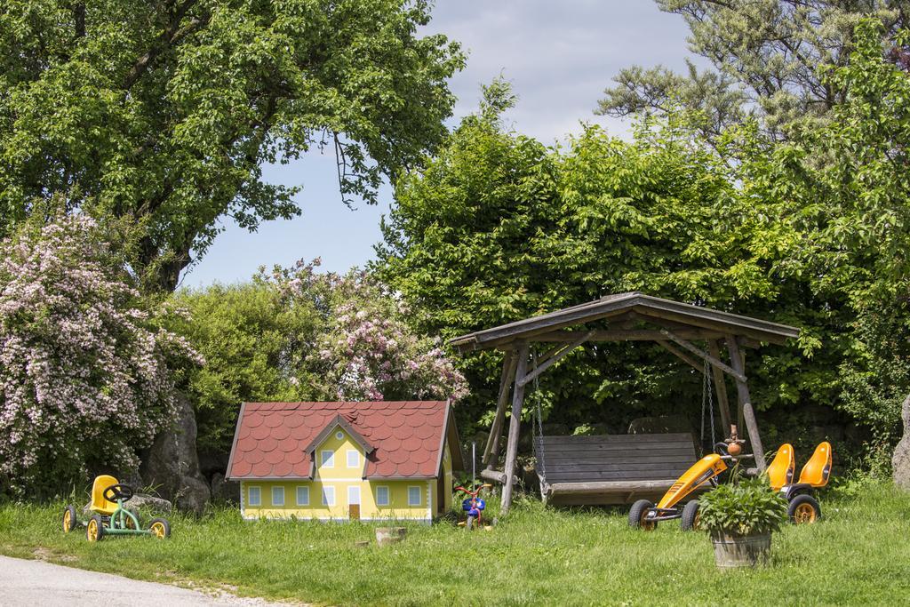 Biohof Ebenbauer Hotel Waidhofen an der Ybbs Bagian luar foto